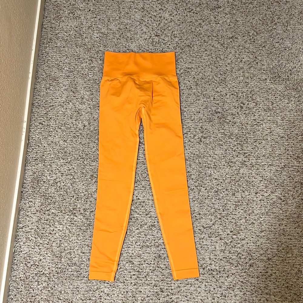 Peachy Bunz ruched butt leggings